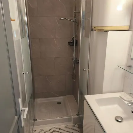 Apartament F2-3 Renove Moderne Spacieux Lumineux Centre-ville Béziers